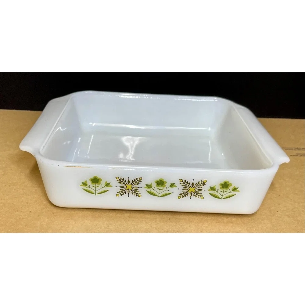 Vintage Fire-King 8 Inch Square Baking Dish Meadow Green Anchor Hocking USA 435‎